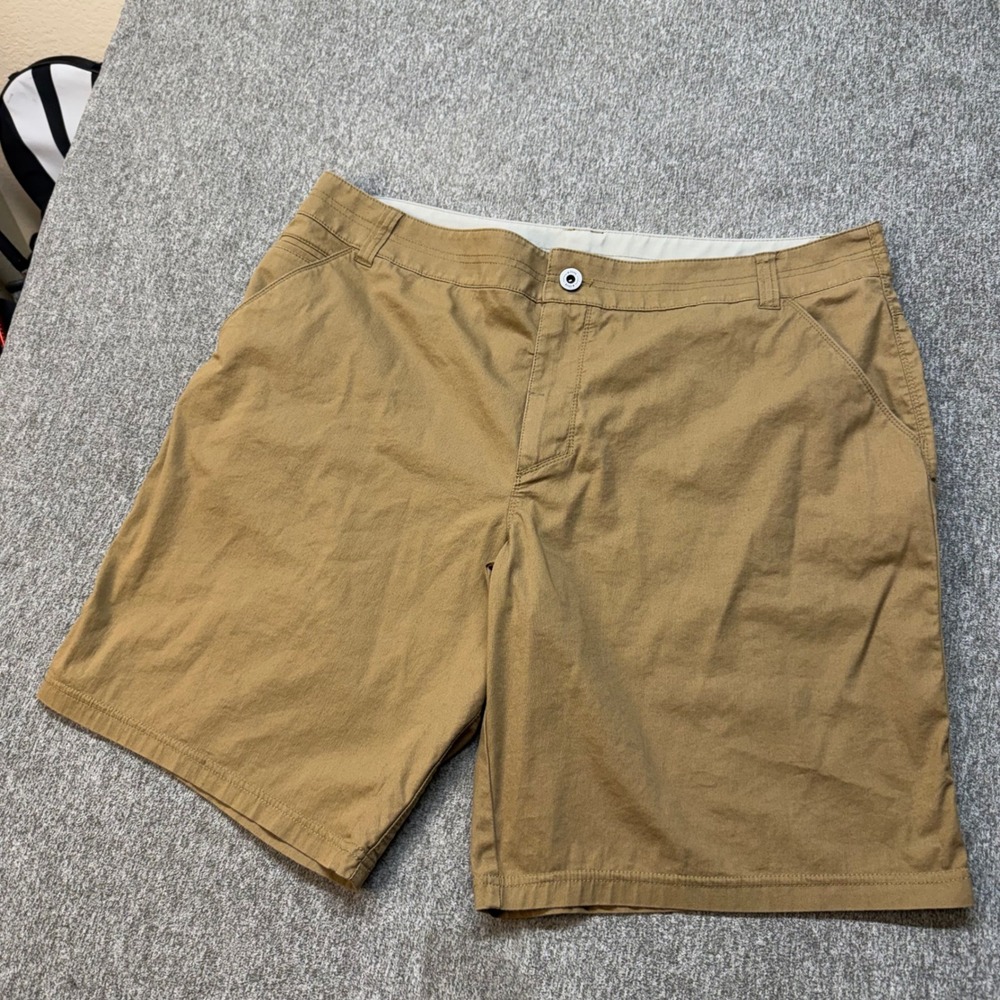 Kuhl Mens Khaki Tan Outdoor Hiking Utility Shorts Size 40 1261
